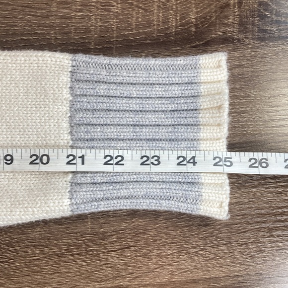 Women’s Medium Pre Owned Spendid Mally Colorblock Sweater - Picture 5 of 8